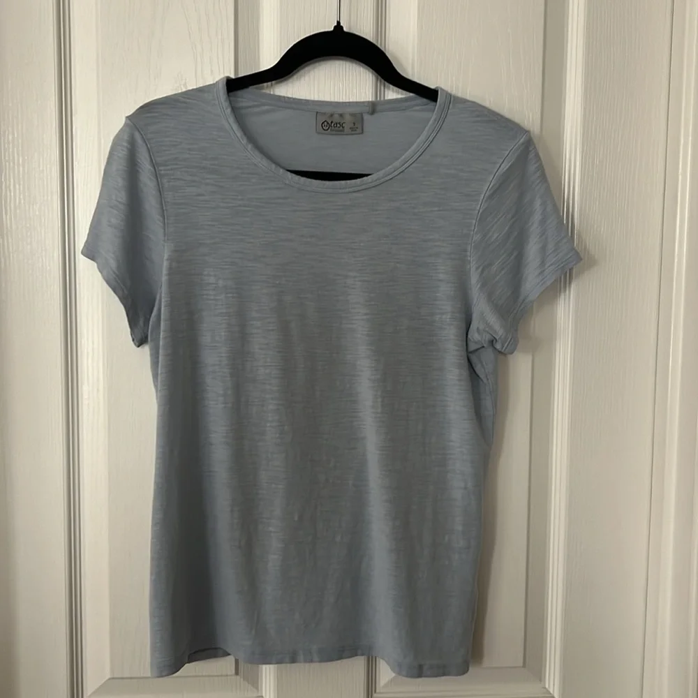 Tasc Reeces Fit Small Lot of 3 T-shirts - Picture 4 of 8